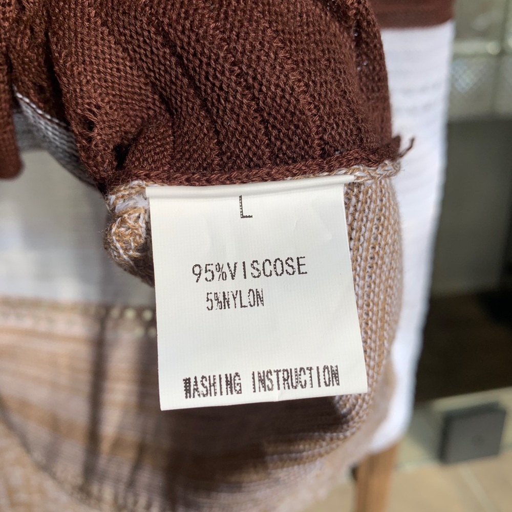 Multi Color Hooded Sweater - Picture 5 of 6